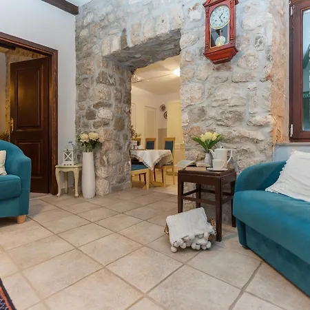 Heritage Palace Listun Makarska Exterior photo